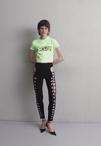 AGR BABY TEE - Μπλουζάκι με στάμπα - green/yellow