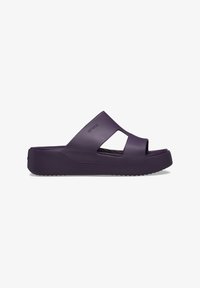 Unselected, dark iris