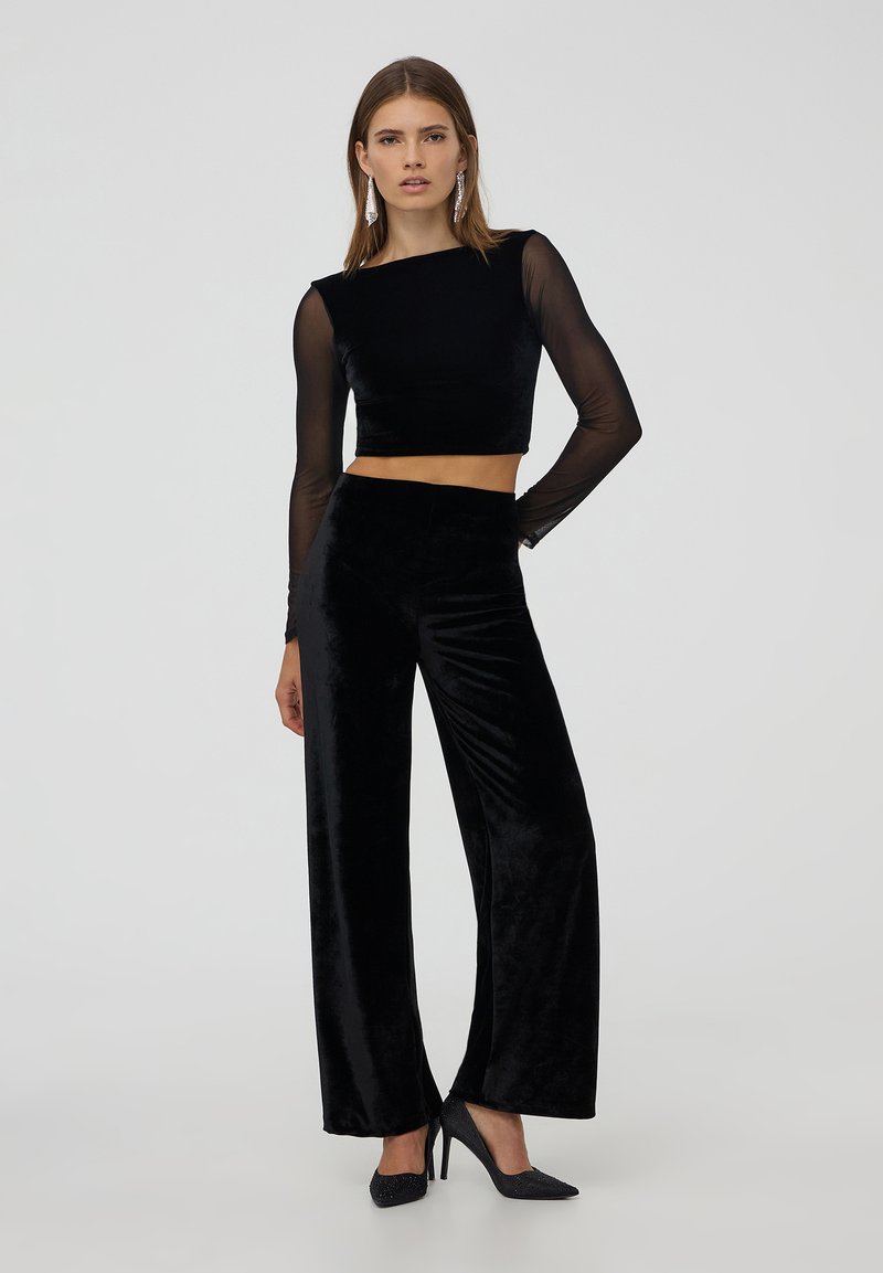 Terranova CROP CON SCOLLO AMPIO SUL RETRO - Maglietta a manica lunga - nero