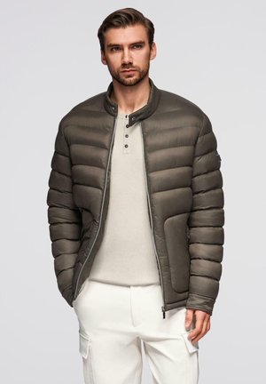 Chaqueta de invierno - olive