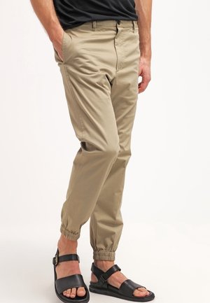 Chino - camel