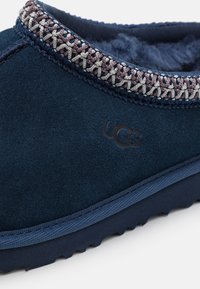 UGG TASMAN II UNISEX - Tofflor & inneskor - new navy