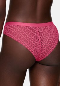 Triumph AURA SPOTLIGHT BRAZIL różowy