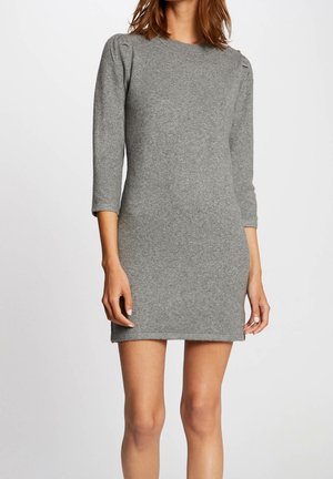 Stickad klänning - light grey