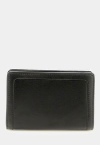 Portafoglio in pelle nera con una superficie liscia, forma rettangolare e bordi cuciti; presenta una tasca frontale prominente senza hardware visibile.