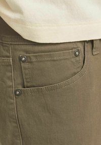 Jack & Jones STRICK ORIGINAL - Shorts di jeans - bungee cord