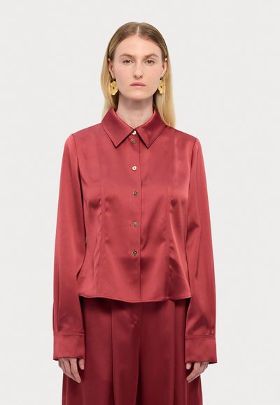 Stine Goya Blouse - raspberry