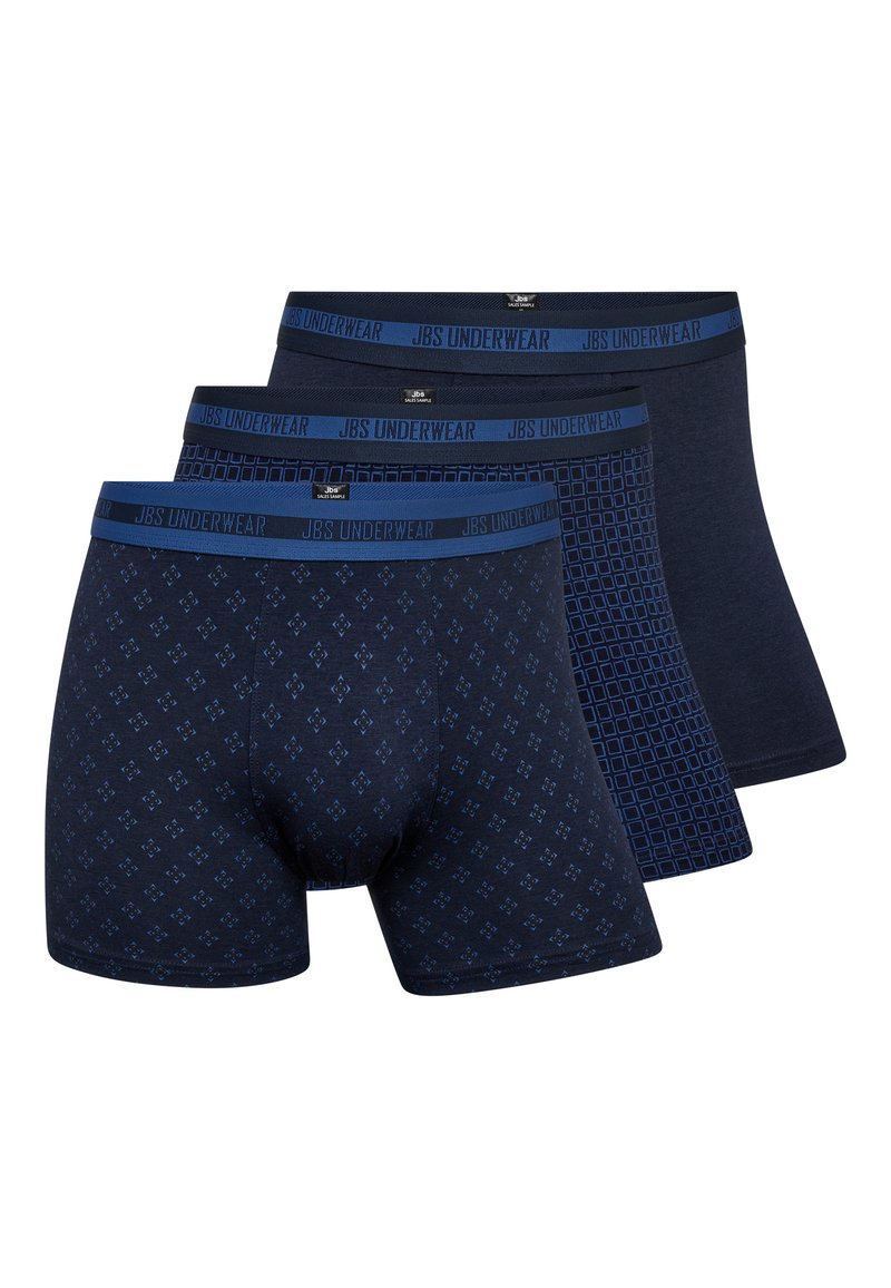 Tři páry tmavě modrých boxer šortek s různými vzory: jeden jednobarevný, jeden mřížkovaný a jeden s diamantovým vzorem. Elastické pásky s logem.