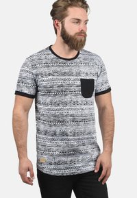 Solid SDINGO - Printtipaita - black