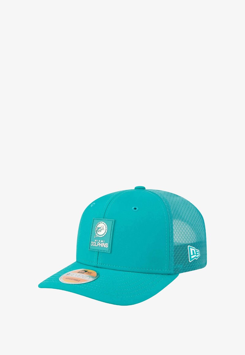 Tropfeneffekt Baseballkappe mit Netzrücken, mit einem Miami Dolphins Logo-Patch auf der Vorderseite und einem flachen Schirm. 39THIRTY Fitted-Design.