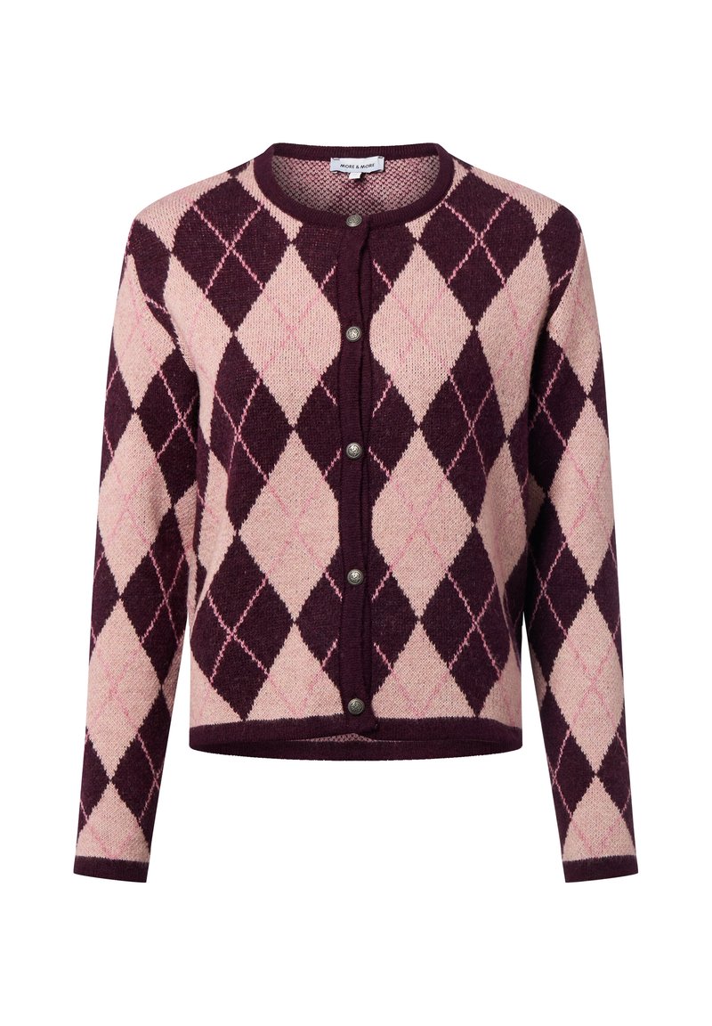 Cardigan en bordeaux foncé et rose pâle, avec un motif en losanges, un col rond, des manches longues et une fermeture à boutons.