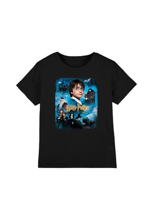 Black t-shirt with colorful Harry Potter characters, Hogwarts castle, and "Harry Potter and the Philosopher's Stone" text on front.
