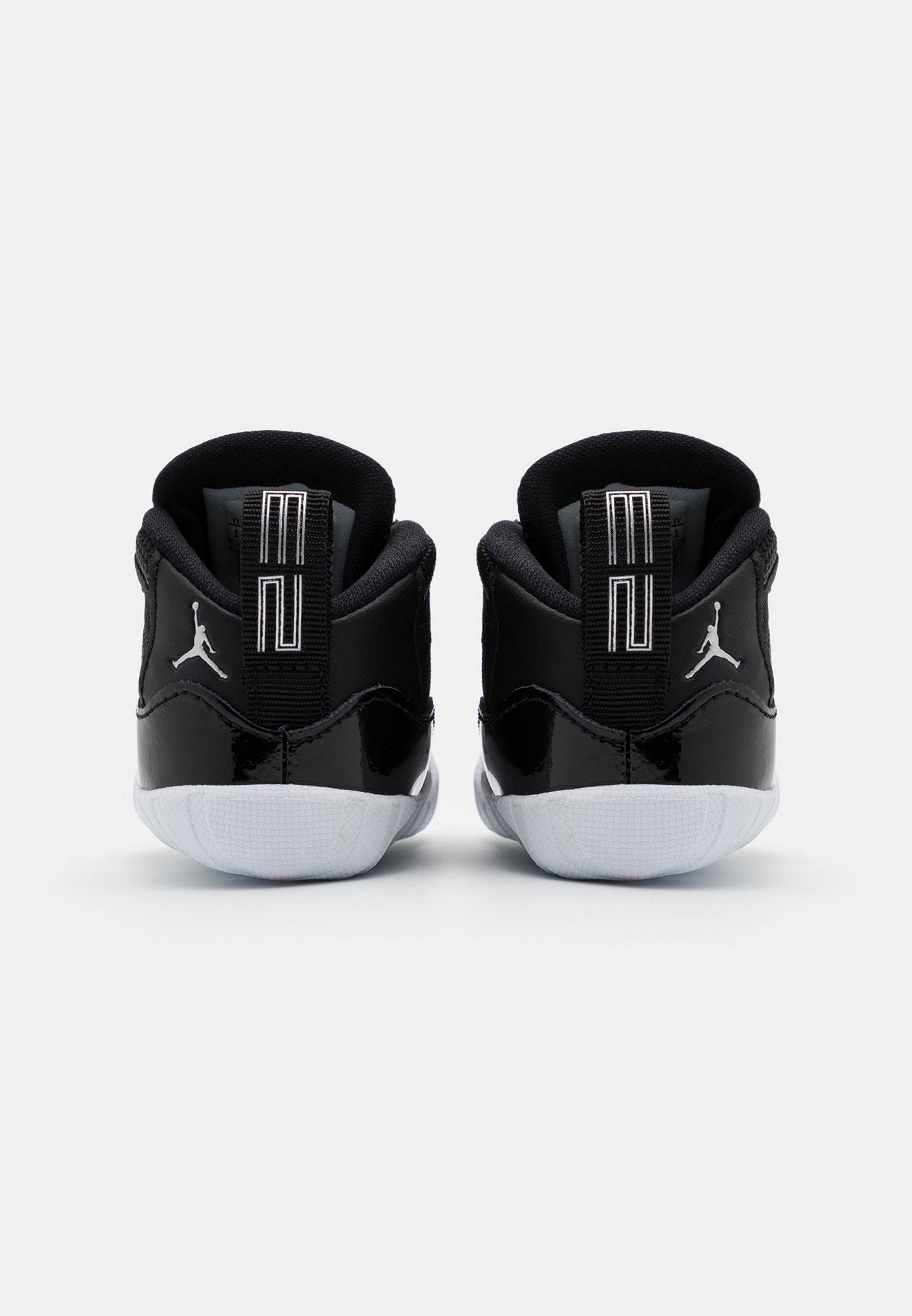 Jordan 11 CRIP BOOTIE - Basketbalschoenen - black/white/Zwart - Zalando.nl