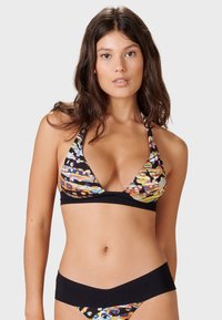 Bikini set med svart grund och ett färgglatt abstrakt mönster. Triangelöverdel med snörningar; låg midja underdel med bred midjeband.