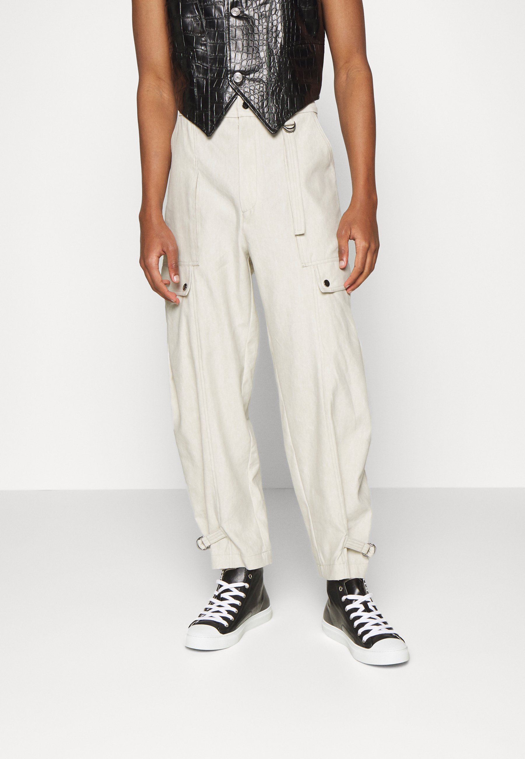 Emporio Armani PANTALONI - Pantaloni - cemento/beige - Zalando.it
