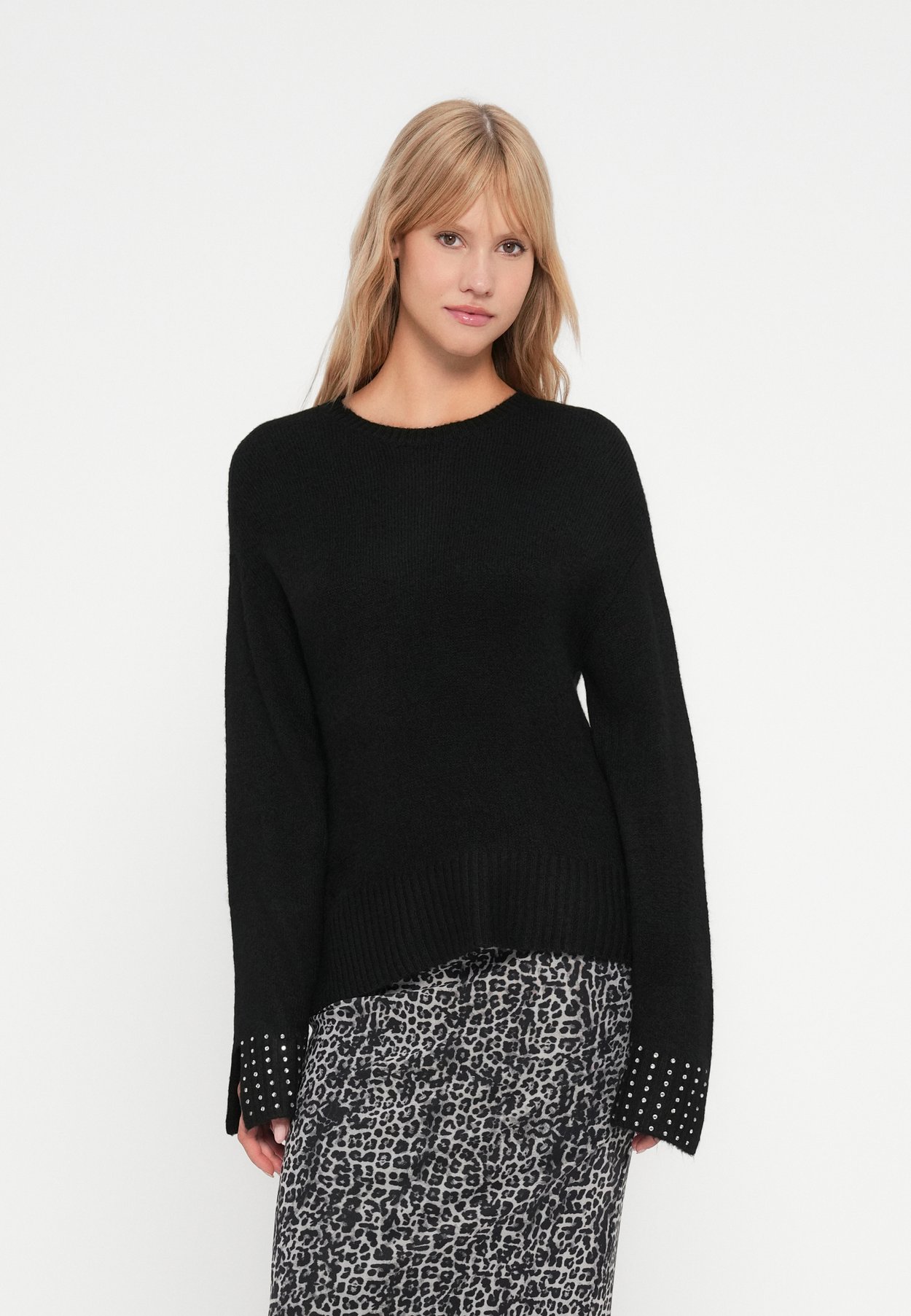 ONLOHIO O NECK BLING PULLOVER