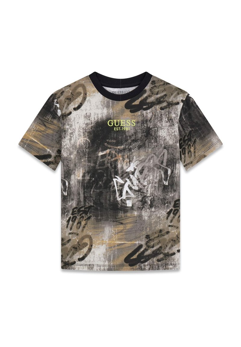 Grafitowy t-shirt z krótkim rękawem w odcieniach czerni, beżu i szarości. Zdobiony abstrakcyjnymi wzorami oraz logo "GUESS EST. 1981" w neonowo żółtym kolorze.