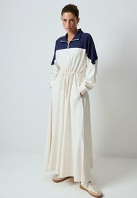 Touché Privé WAIST TIE - Maksimekko - ecru