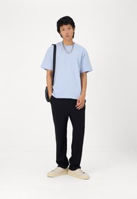 Jack & Jones JPSTKANE JJRICK  - Donji dijelovi trenirke - black