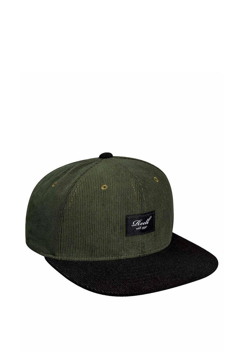 Grüne Cordmütze mit schwarzem, flachem Schirm, ausgestattet mit einem schwarzen Logoschild mit weißer Schrift und metallischen Lüftungsösen auf der Krempe.