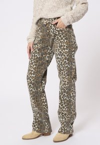 Cream - HENNY - COCO FIT - Avar lõikega teksad - small brown leopard Väikepilt 1