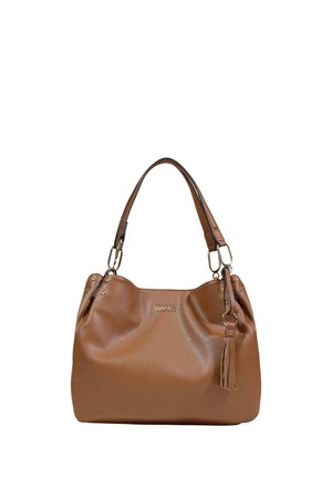 Bolso de mano de cuero marrón con asas dobles, herrajes dorados, detalle de borla y pequeño logo en el centro delantero.