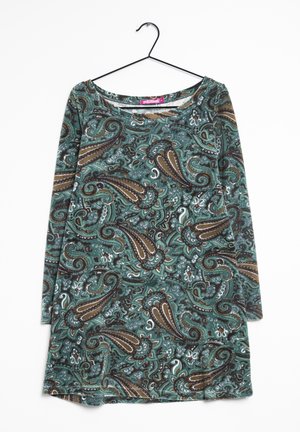 Langarmkleid mit einem Paisleymuster in Grün, Braun und Weiß, aus einem weichen Material gefertigt. Rundhalsausschnitt mit lockerer Passform.