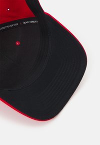 Jordan Cappellino - university red/white