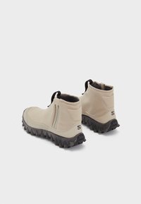 Salomon Sportstyle SNOWCLOG MID UNISEX - Visoke tenisice - feather gray/black