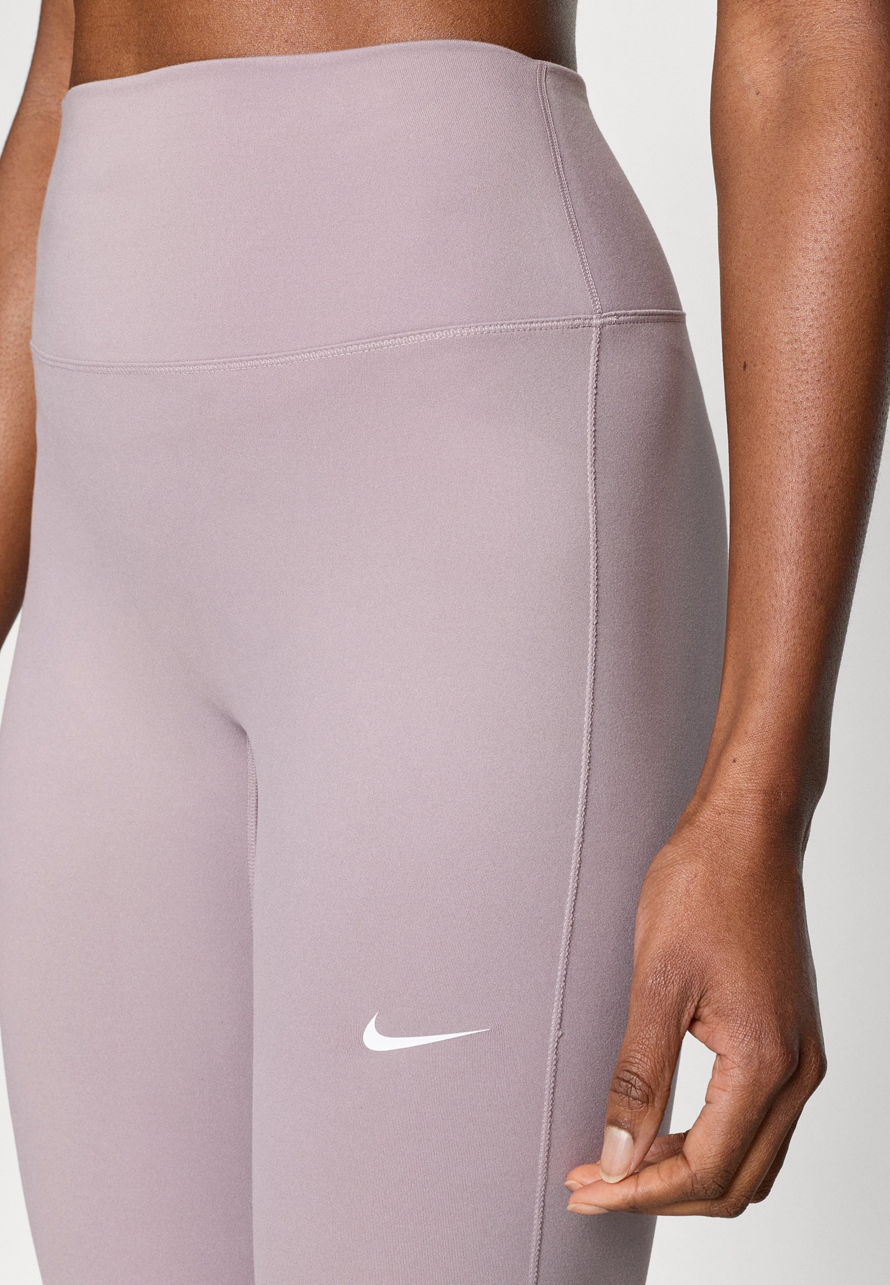 nike one women's sculpt victory