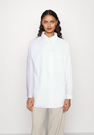 LONG SLEEVE COLLAR PATCHED POCKET - Button-down blouse - white