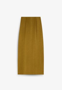 Jupe crayon jaune moutarde arrivant au genou, avec une texture lisse, présentant une silhouette droite et de subtils plis à l'avant.