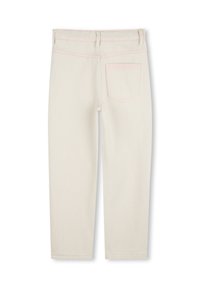 Crème-kleurige denim jeans met een rechte pasvorm, voorzien van lichtroze stiksels, een enkele achterzak en een standaard tailleband.