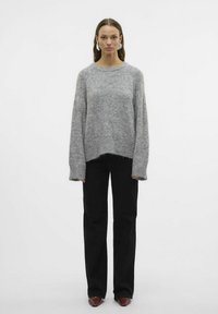 Vero Moda Strikkegenser - medium grey melange