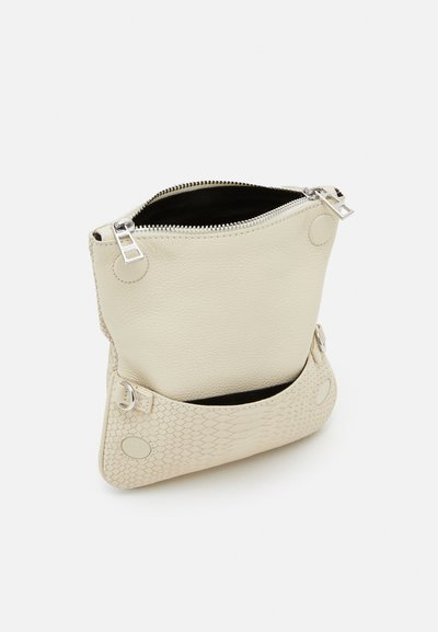 Zadig & Voltaire ROCK NANO SOFT SAVAGE - Geantă crossbody - flash