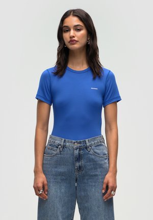 JANINA V2 - T-shirt basique - dazzling blue