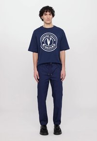 Versace Jeans Couture Triko s potiskem - blu