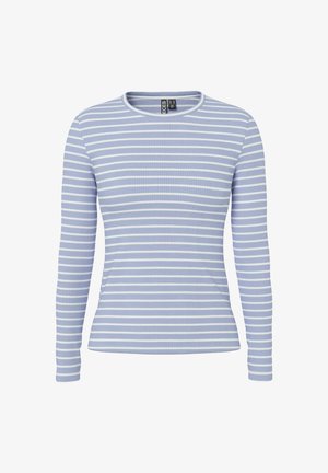 Lys blå langermet skjorte med horisontale hvite striper, ribbet tekstur og rund hals. Ingen synlige lukkinger eller dekorasjoner.