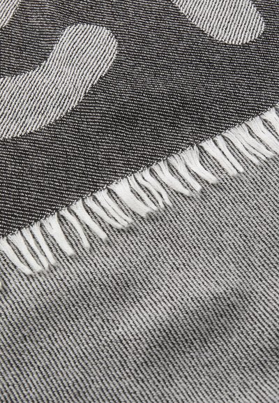 Main image 3, Enlarge