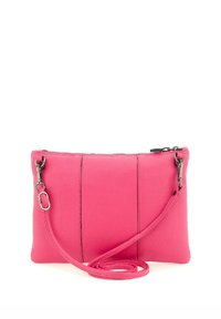 Borsa a tracolla in pelle rosa con chiusura a zip, caratterizzata da una superficie testurizzata, una tracolla regolabile e dettagli con cuciture orizzontali.