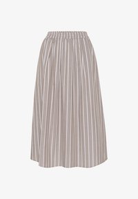 Izbrano, walnut striped