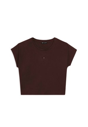 Camiseta corta de color marrón oscuro con mangas cortas y escote redondo, con un pequeño logo "FREDDY" en el centro delantero.