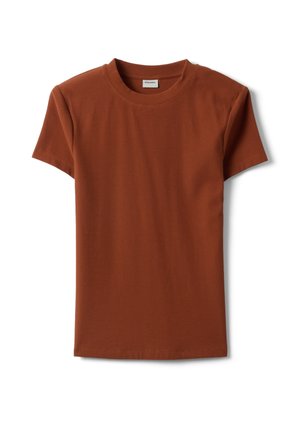 T-shirt à manches courtes côtelé de couleur rouille, col rond, posé à plat sur un fond blanc.