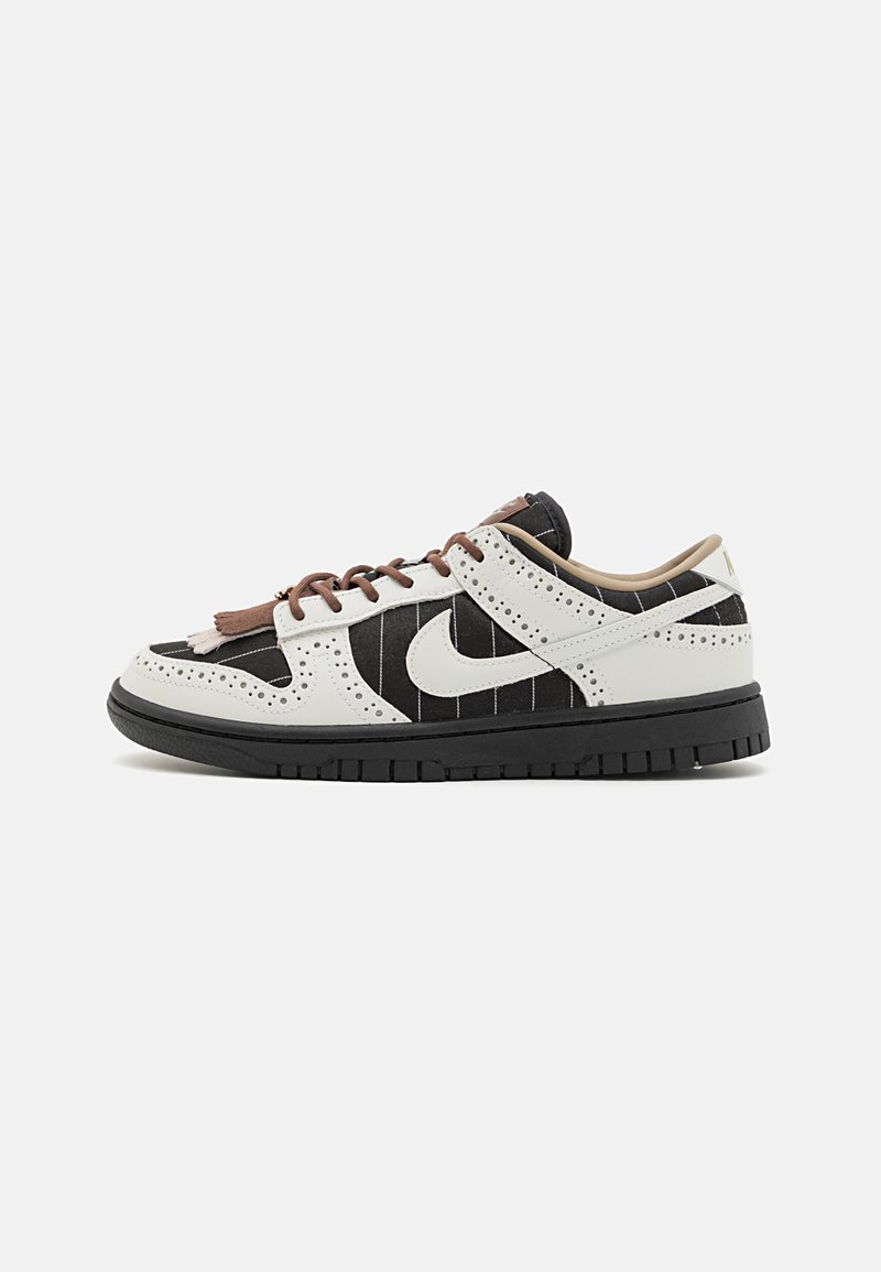 Nike Sportswear DUNK LOW LX Sneakers laag black/summit white/black