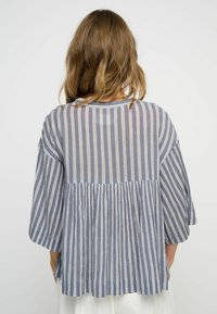 Thumbnail Image 2