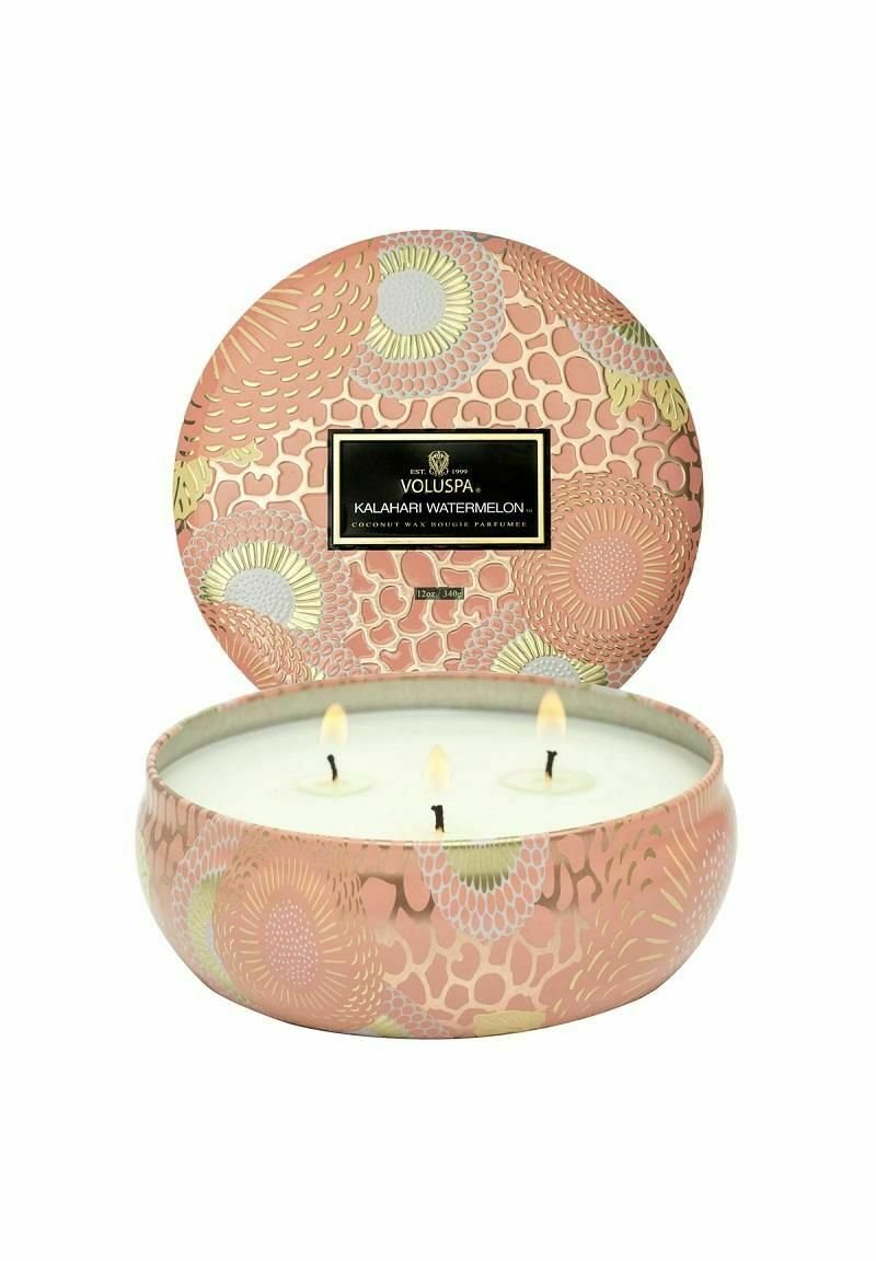 Voluspa DECORATIVE TIN KALAHARI WATERMELON  - Doftljus - pink