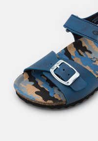 Geox GHITA BOY - Sandálias - avio/black