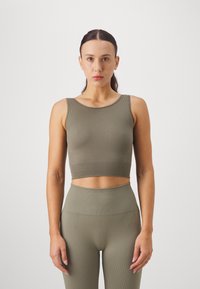 ONLY Play ONPJAIA LIFE SEAM SHORT - Topp - kalamata