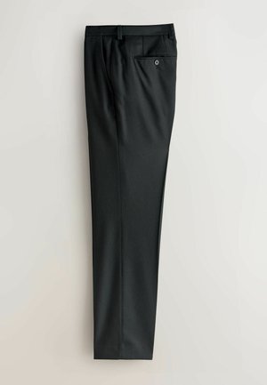 Svarta skräddarsydda byxor av slät väv; har rak skärning, sidofickor och en enda bakficka med knappstängning.