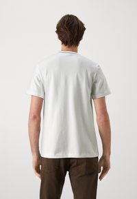 Lacoste T-shirt basic - white